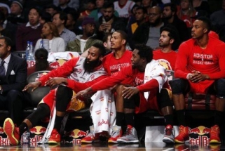 Į duobe pakliuvęs "Rockets" klubas surengė "produktyvų" žaidėjų susirinkimą